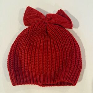 🟡Holiday Hat with bow 🎀